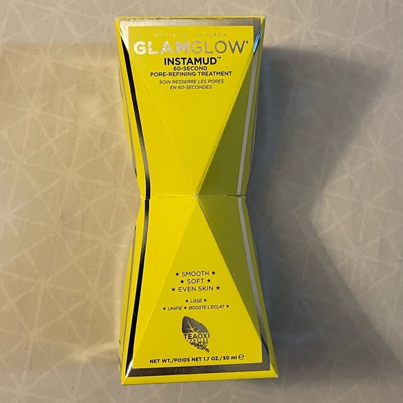 Glamglow Instamud 60 second pore refining treatment face mask - Picture 4 of 12